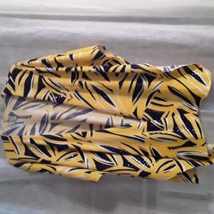 Chicos cover up.perfect for spring/summer outfits or bikini cover.